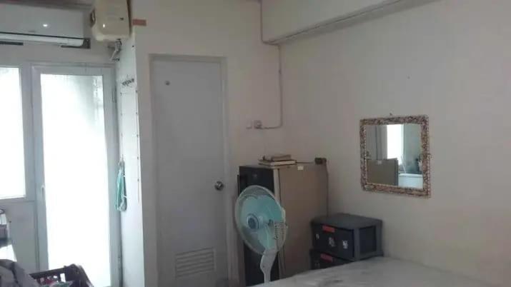Apartment Green Pramuka Tower Chrysant Jakarta Exterior photo